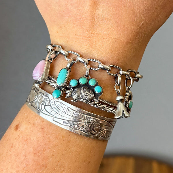 West n Wild Armadillo Charm Bracelet 6.5"