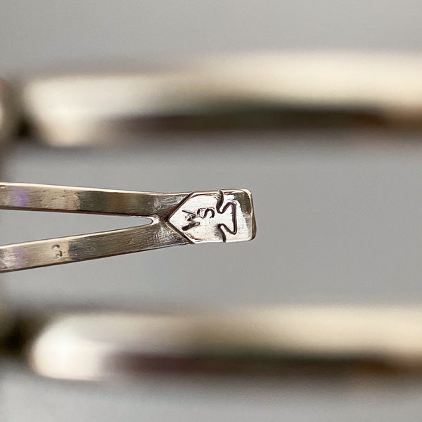 𝑳𝒂𝒓𝒈𝒆 Armadillo Cuff Bracelet